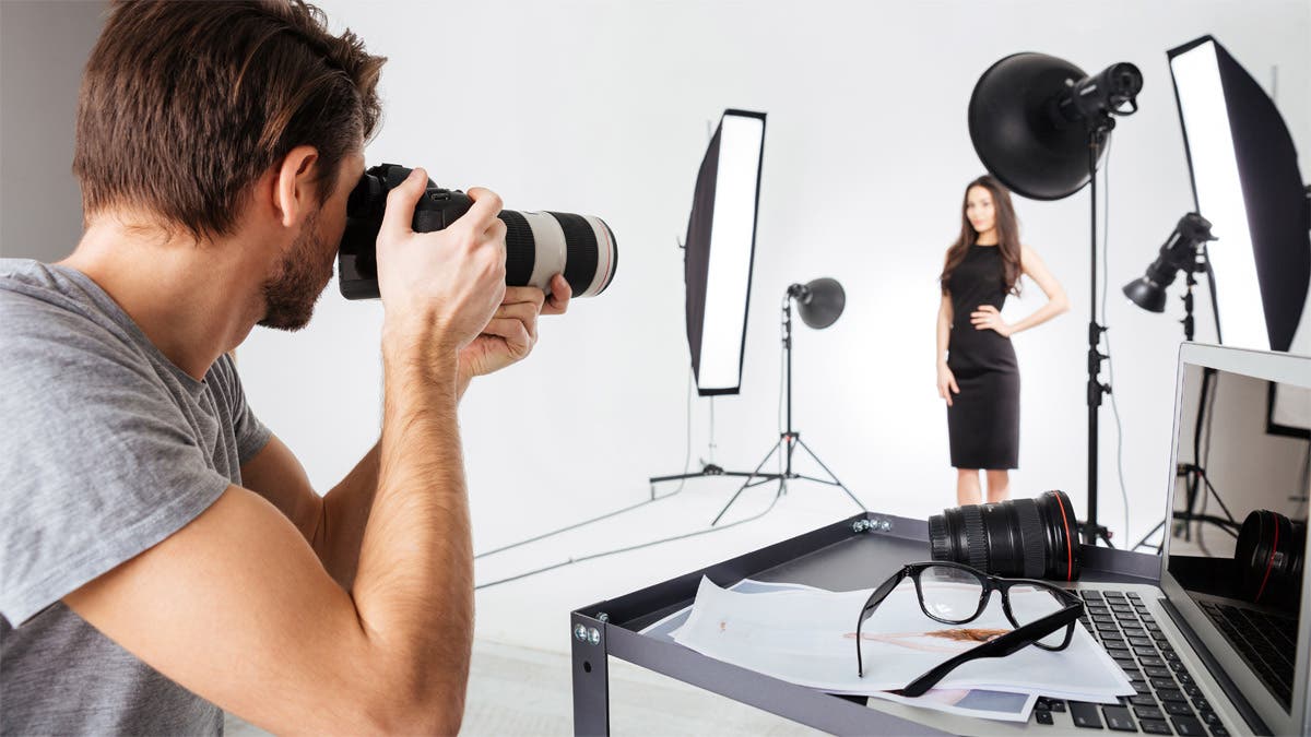 model and photographer