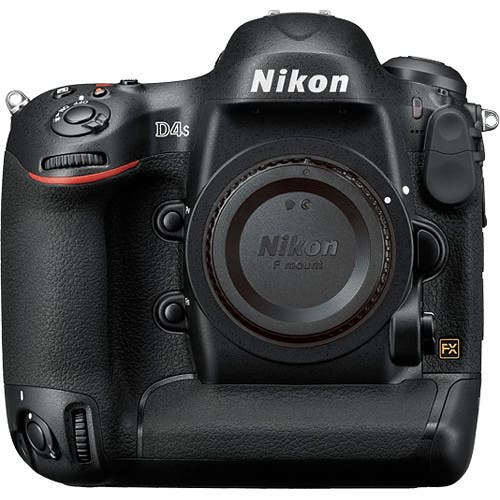 Nikon D4S Best DSLR for wedding photography