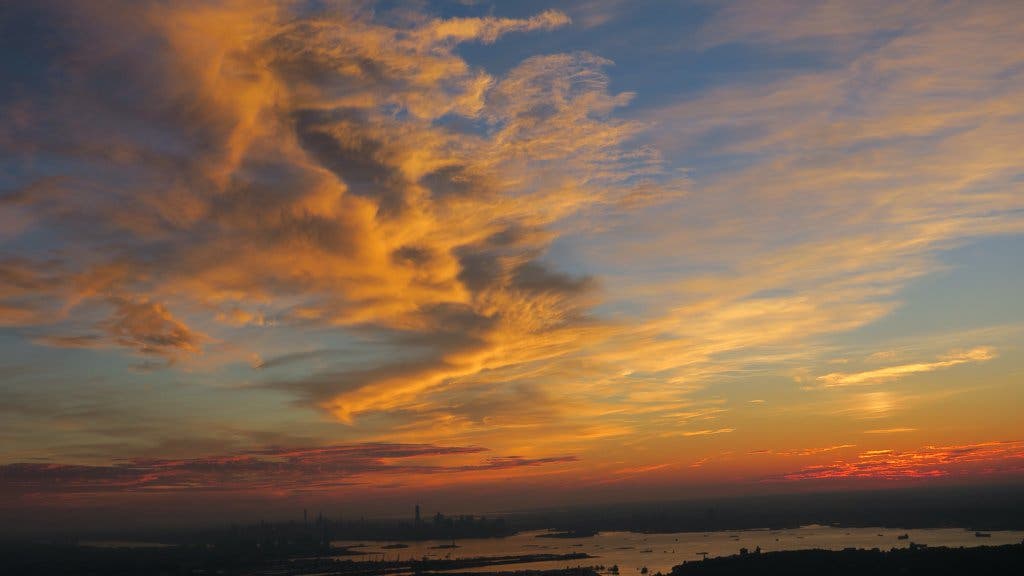 Shot by Tom Kaminiski with the Canon Powershot G3-X