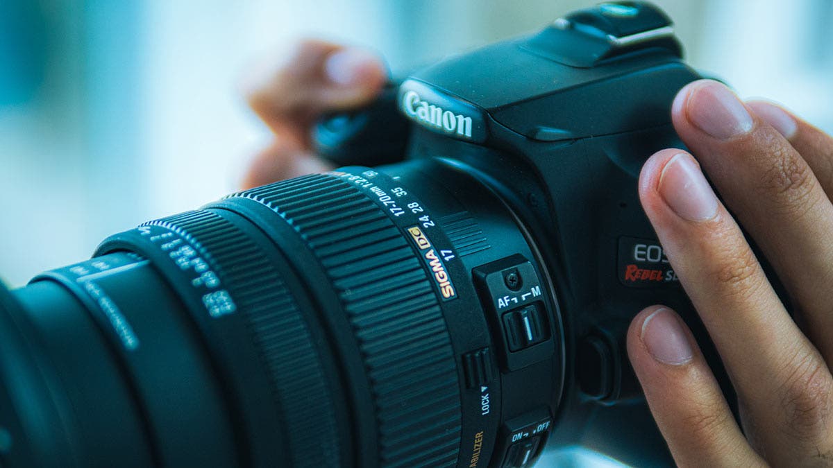 canon rebel sl3 budget dslr video camera