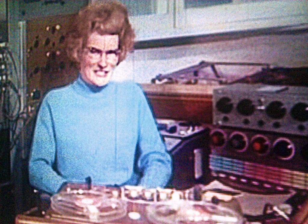 daphne_oram_and_her_oramics