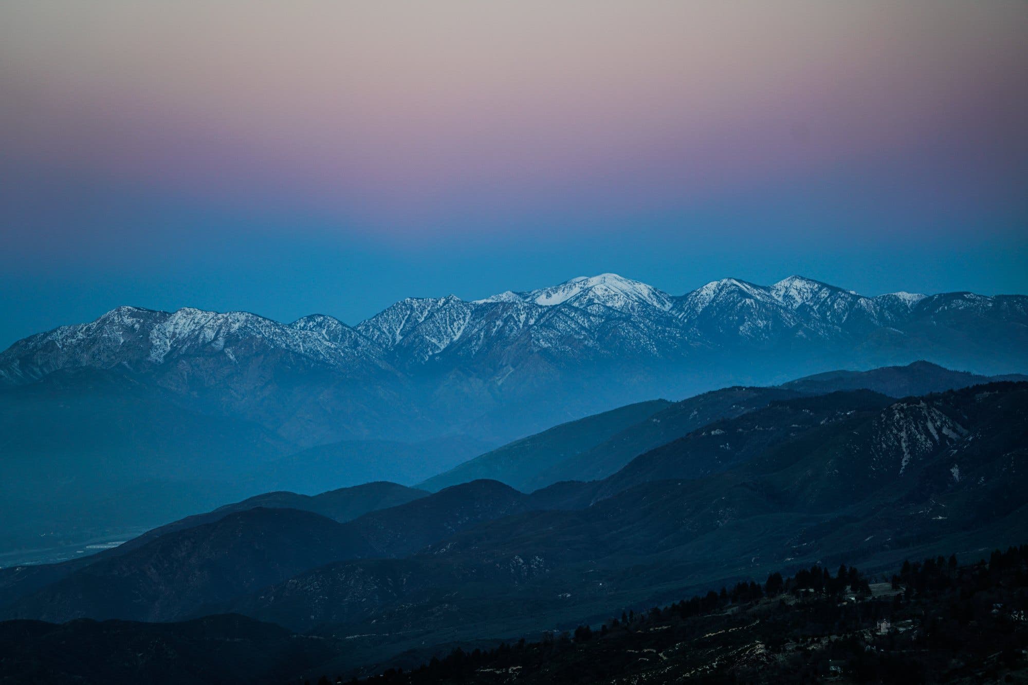 The views from the convention location were part of the inspiring atmosphere of the event. Lake Arrowhead, California. Taken with Sony A7rii. © Liz Daza