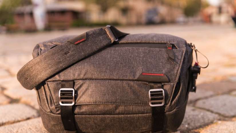 peak design sling bag
