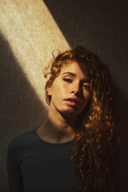 eminine with sunlight photography