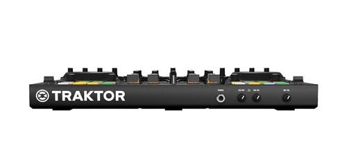 native instruments traktor kontrol s4 controller professional DJ setup
