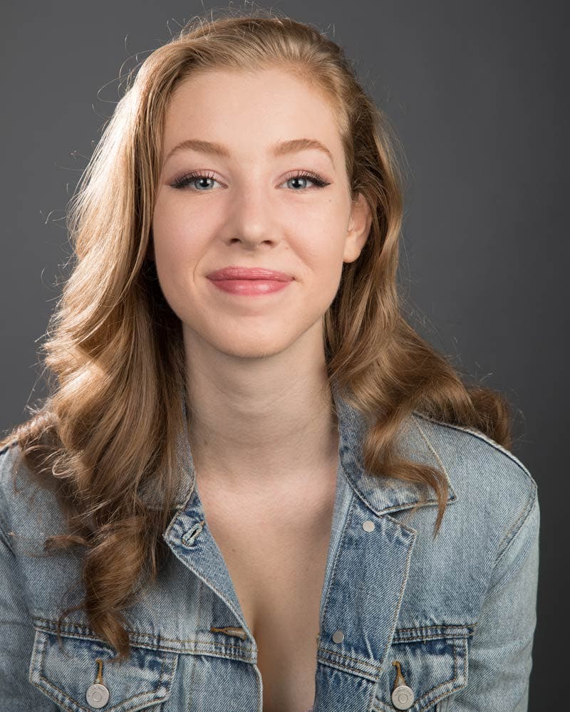 female model portrait lighting photography