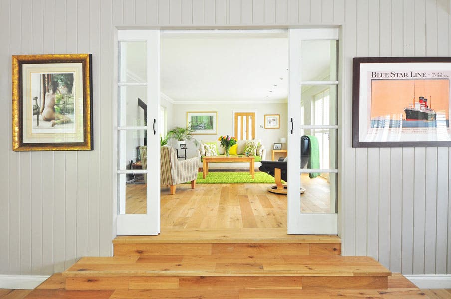 Living room during daytime sub-framing technique
