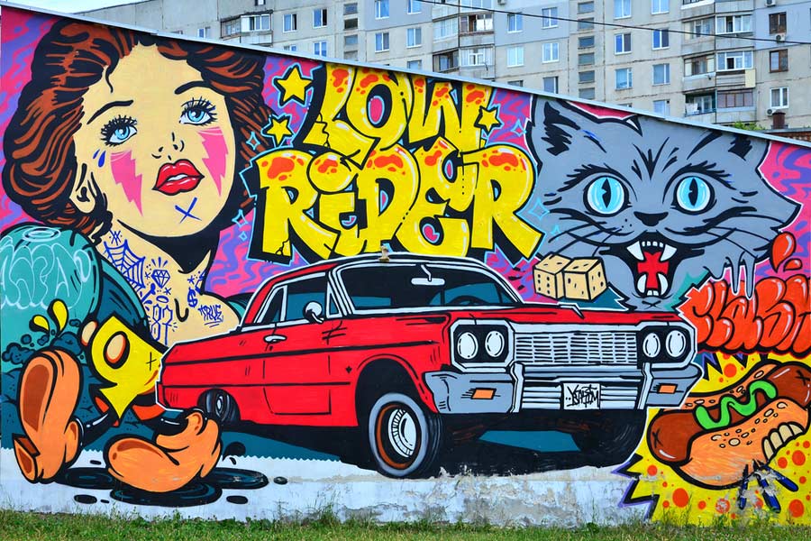 big retro-inspired graffiti art