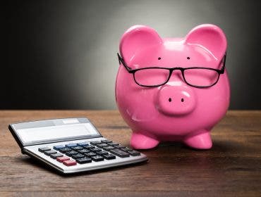 budgeting piggy bank