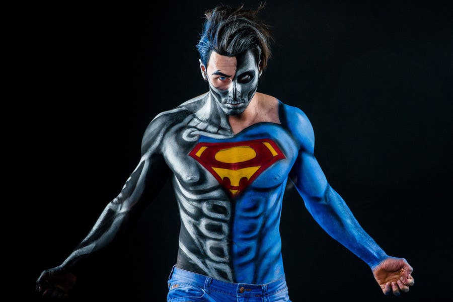 Cosplayer with Man of Steel-inspired body makeup