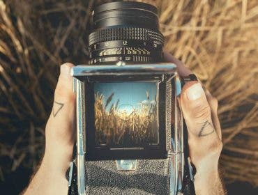 Medium format camera
