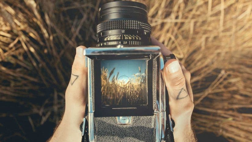 Medium format camera