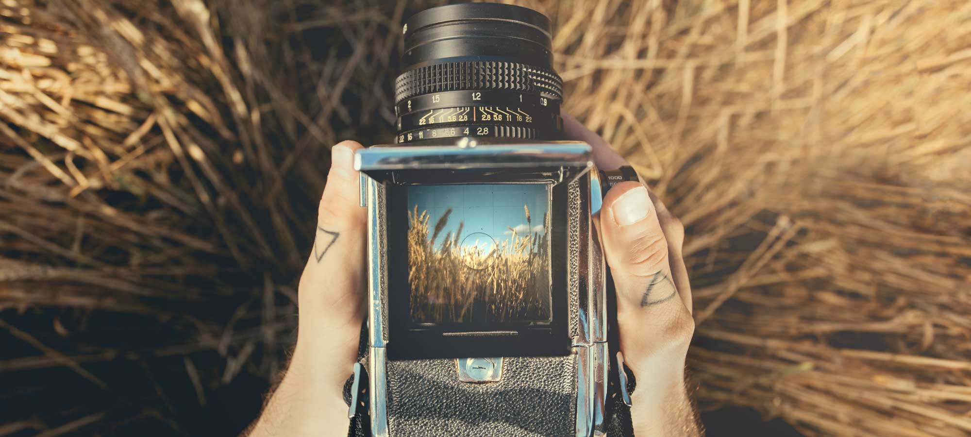 Medium format camera