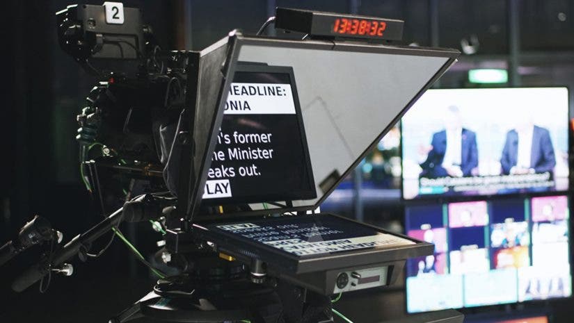 teleprompter screen showing text