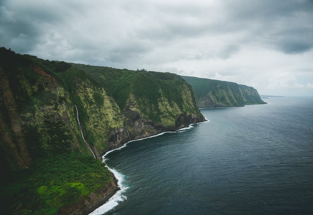 Nathan Lee Allen adventure travel photography hawaii Waipi'o Valley