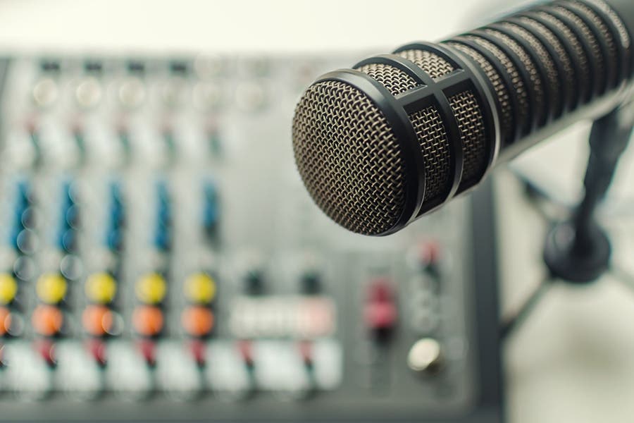 podcast microphone and mixer