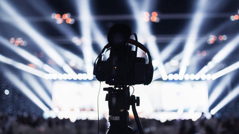 camera streaming live concert