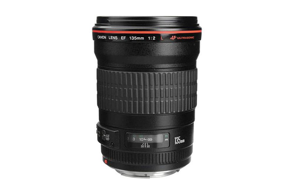 Canon EF 135mm f/2L USM AutoFocus Telephoto Lens