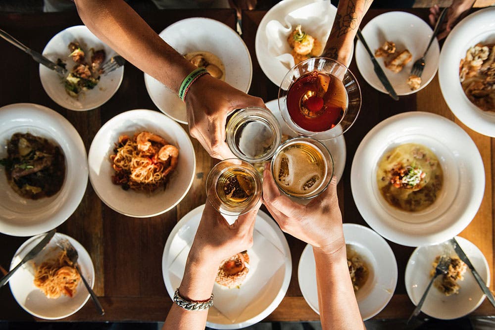 thanksgiving dinner table