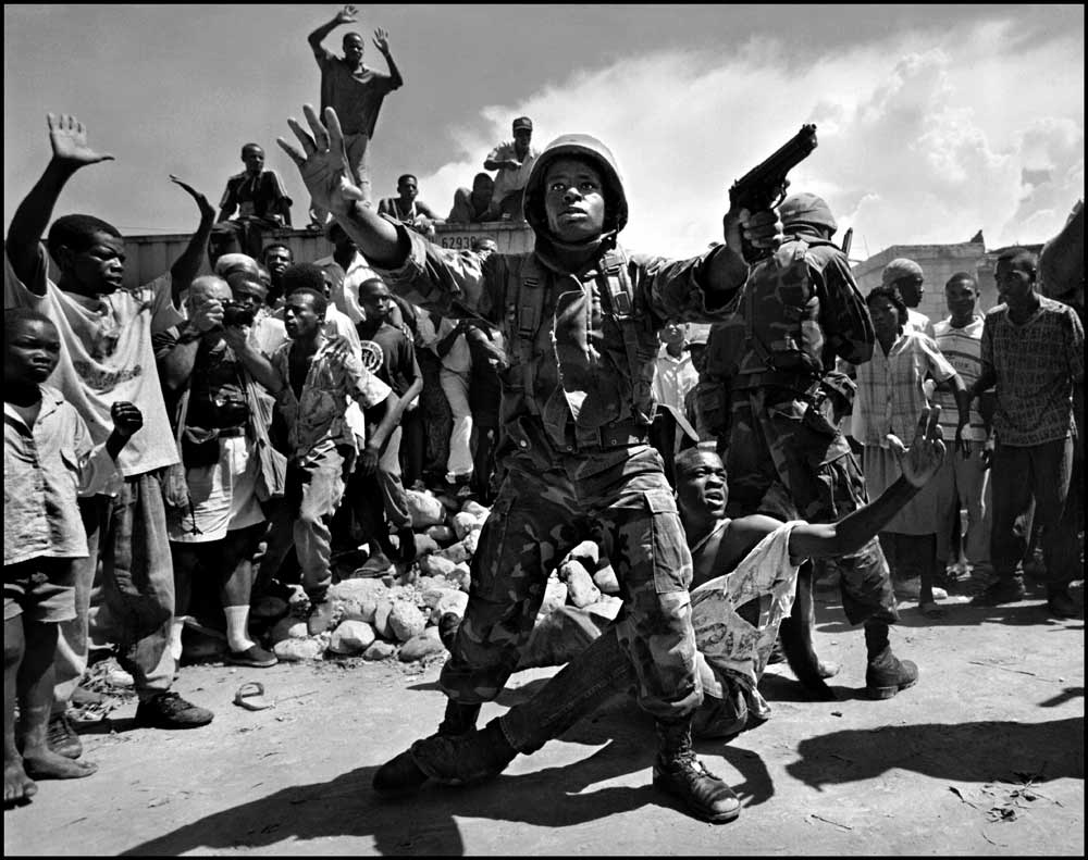 Carol Guzy/Washington Post military kenya