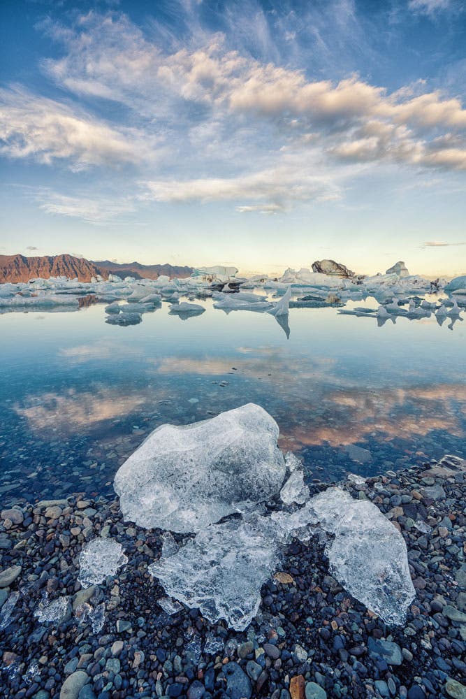 Mahesh Thapa sony a7r iv hands-on review iceland