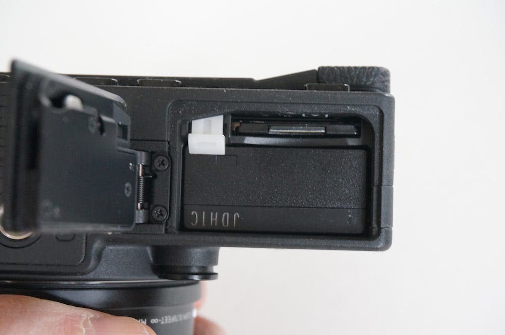 sigma fp mirrorless digital camera