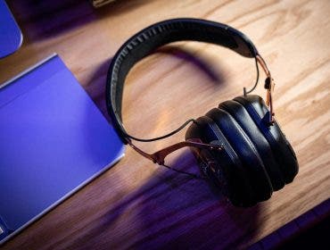 v-moda Jimi Hendrix Crossfade 2 headphones with watson dj review