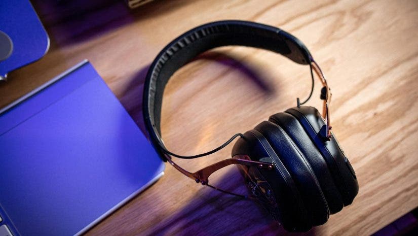 v-moda Jimi Hendrix Crossfade 2 headphones with watson dj review