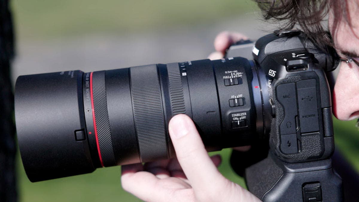 Canon RF 100mm f/2.8L Macro IS USM Lens