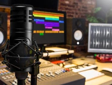 H&A AC60 Hypercardioid Dynamic Studio Broadcast Microphone