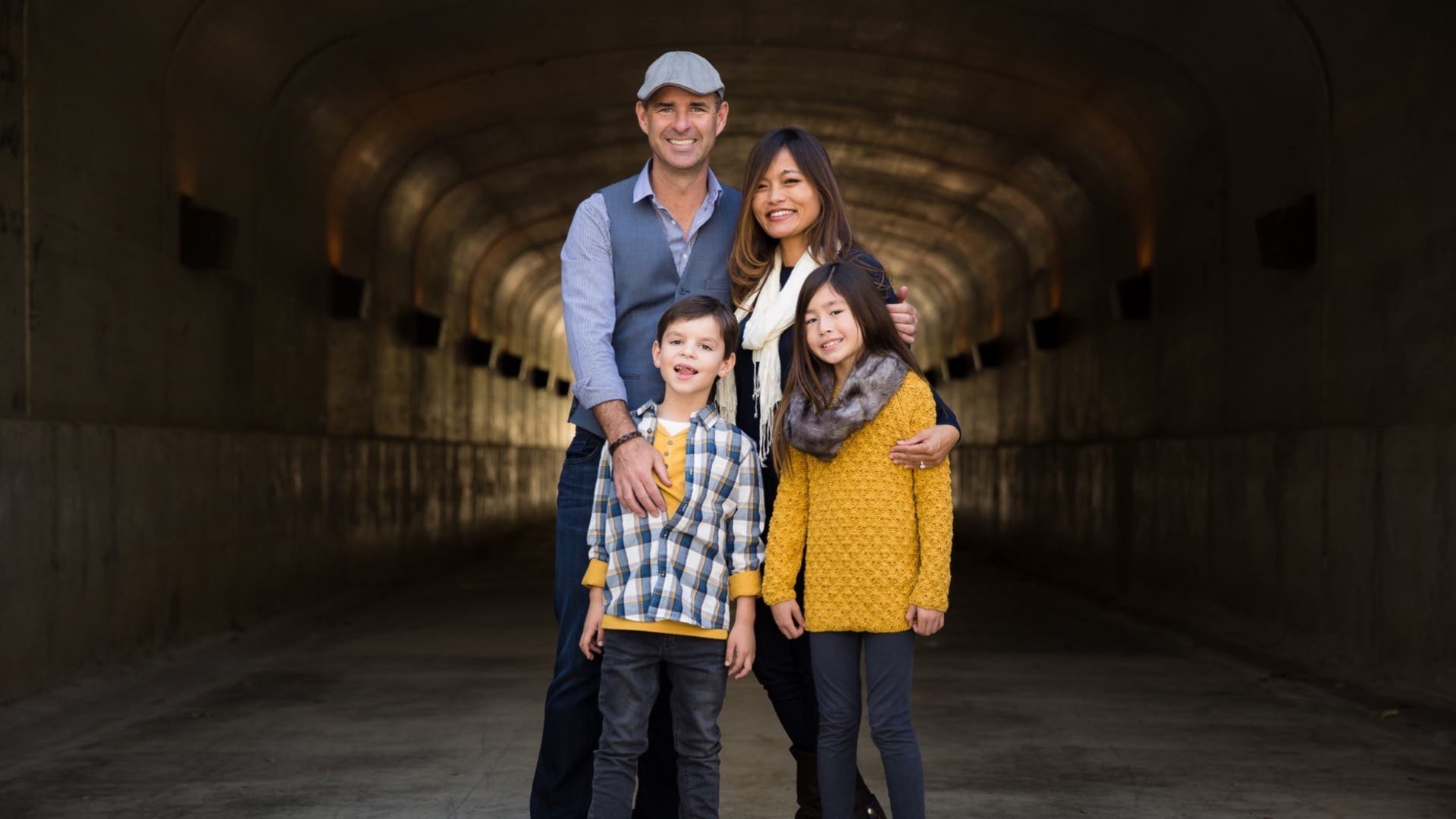 family portrait poses feature