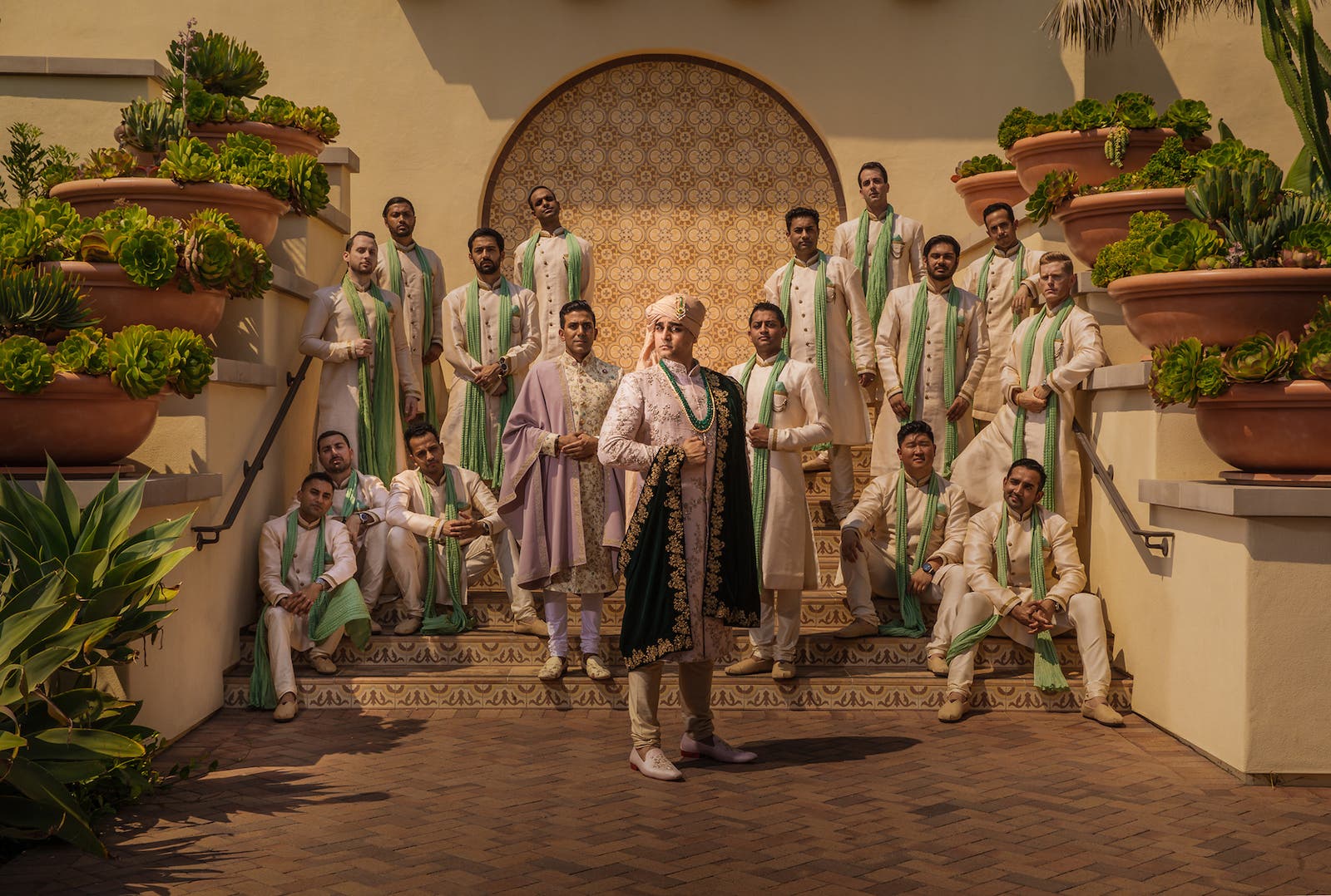 how to use symmetry in photography for group portraits