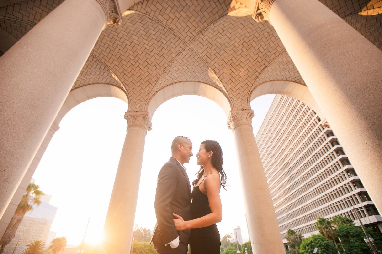 couples portrait in DTLA