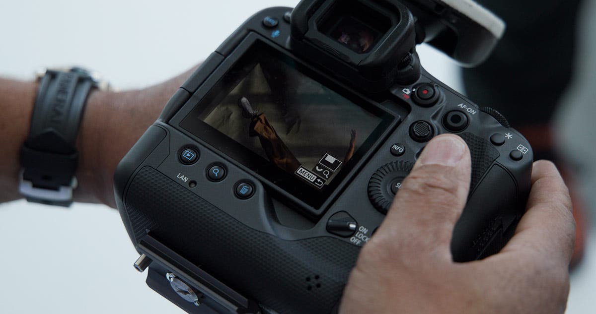 canon r3 mirrorless camera with ab sesay review