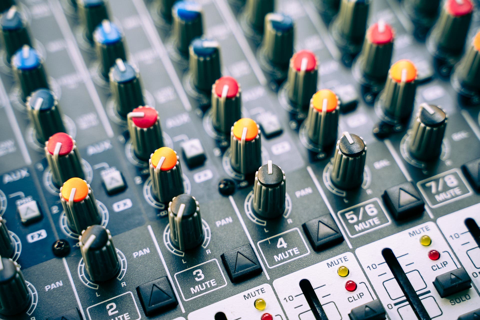 The Beginner's Guide to Mixing Music - 42West, Adorama