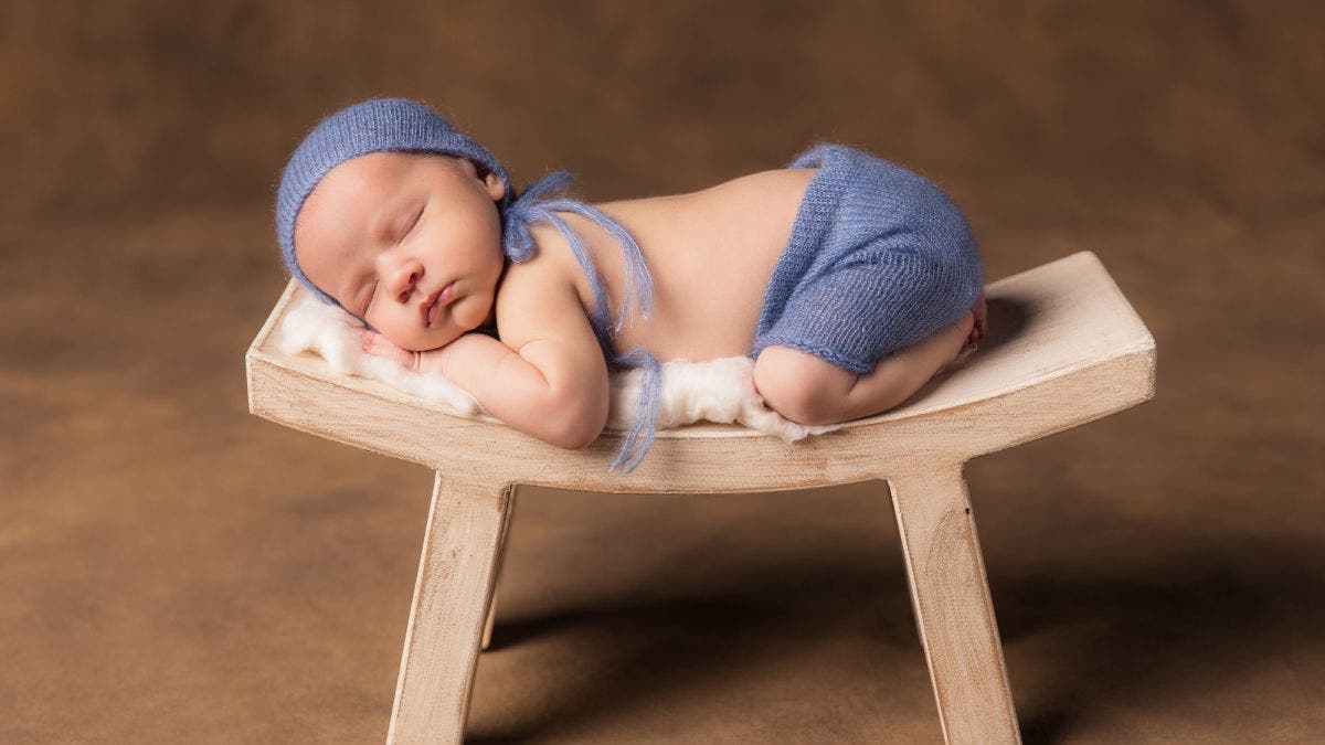 newborn photography ideas and tips with baby on prop