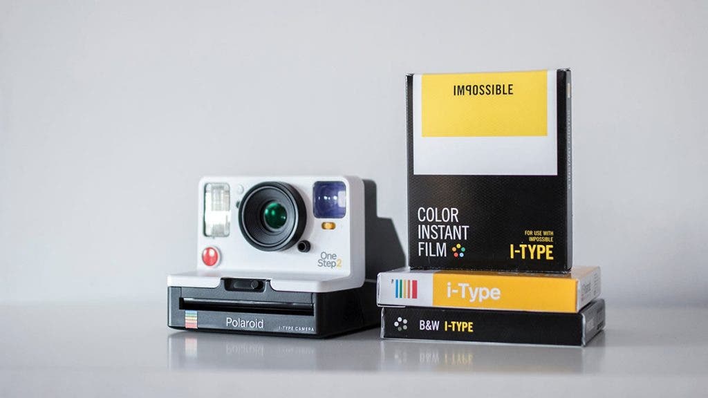 polaroid instant camera