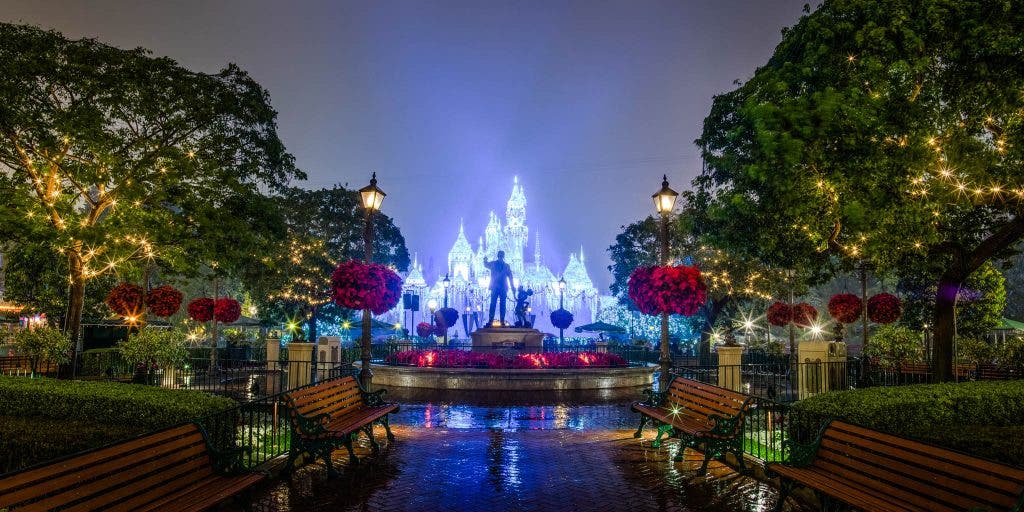 hdr photography at night in Disneyland