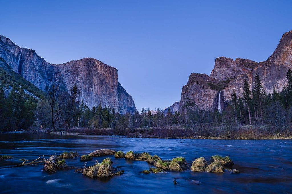 white balance photography tips in Yosemite with a shutter drag
