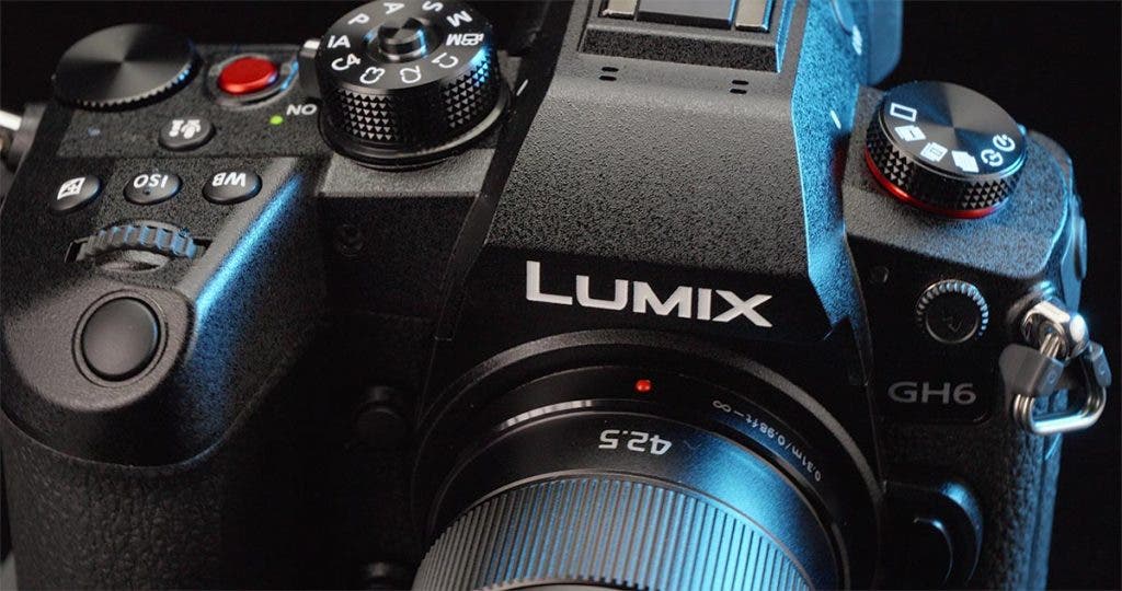 panasonic lumix gh6 mirrorless camera front buttons
