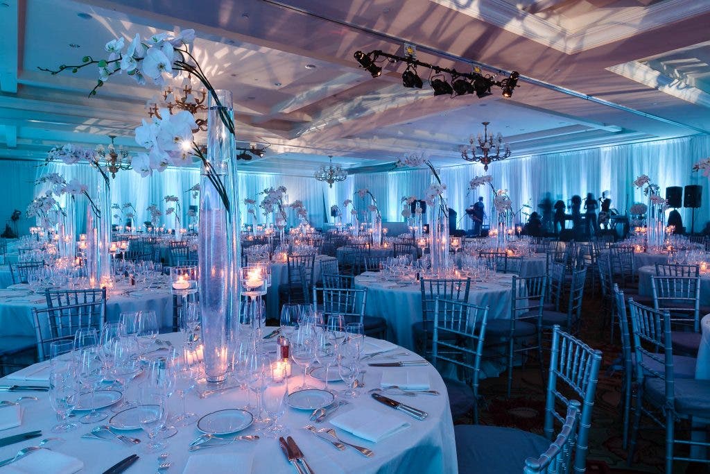 white balance photography tips in a wedding reception hall