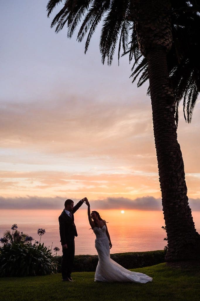 35mm vs 50mm couples portrait lens