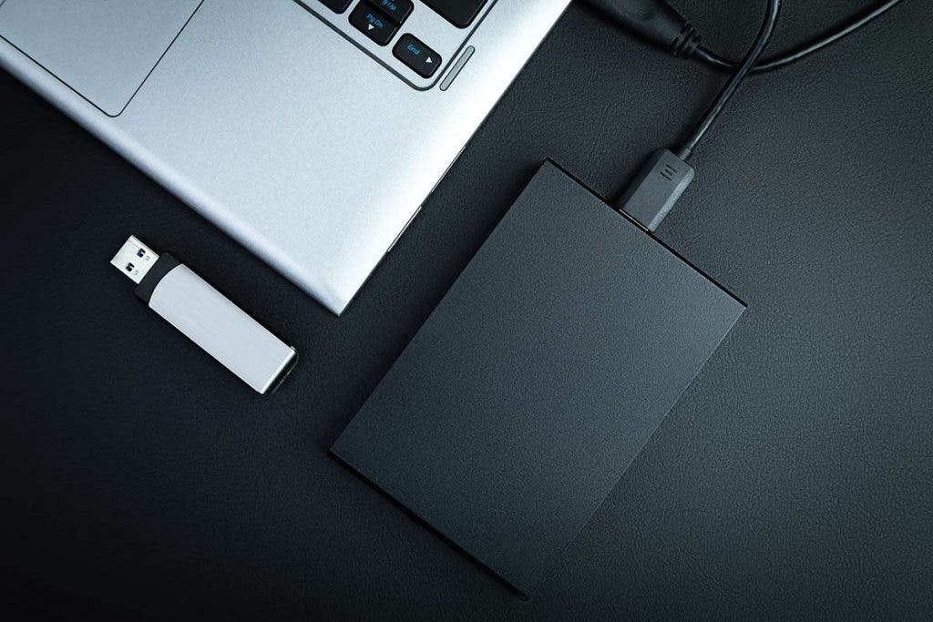 external hard drive with laptop
