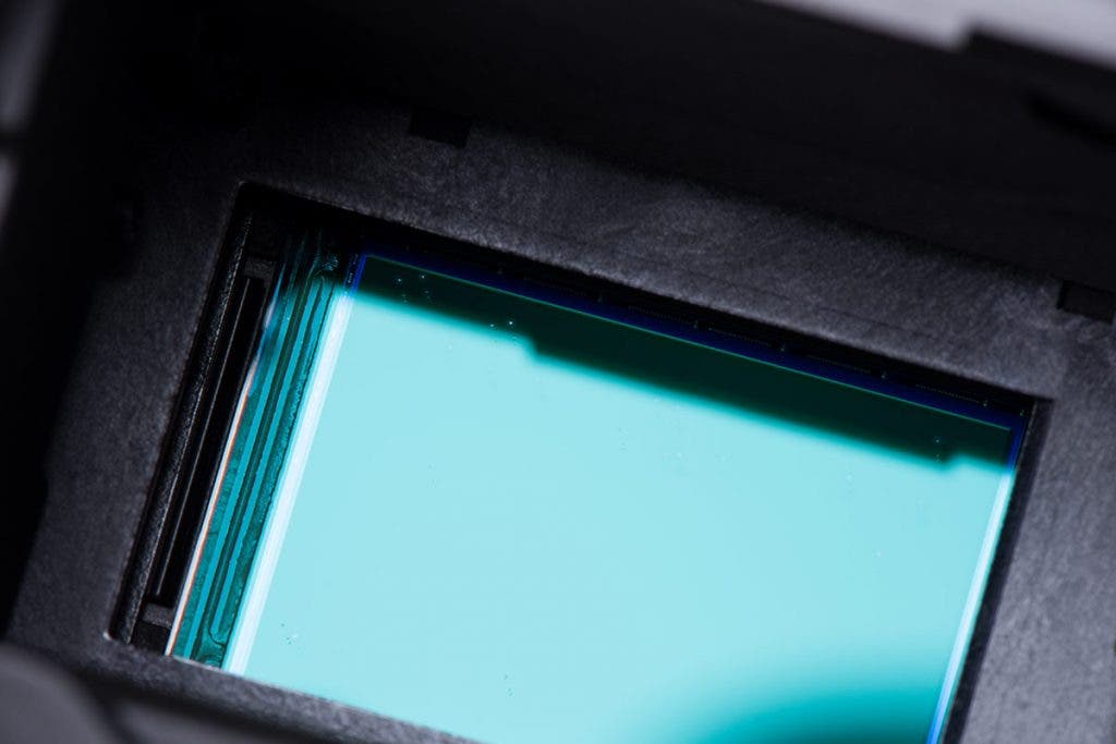 cleaning camera sensor
