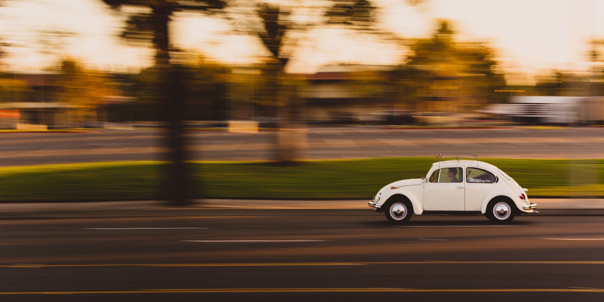 panning example of moving car