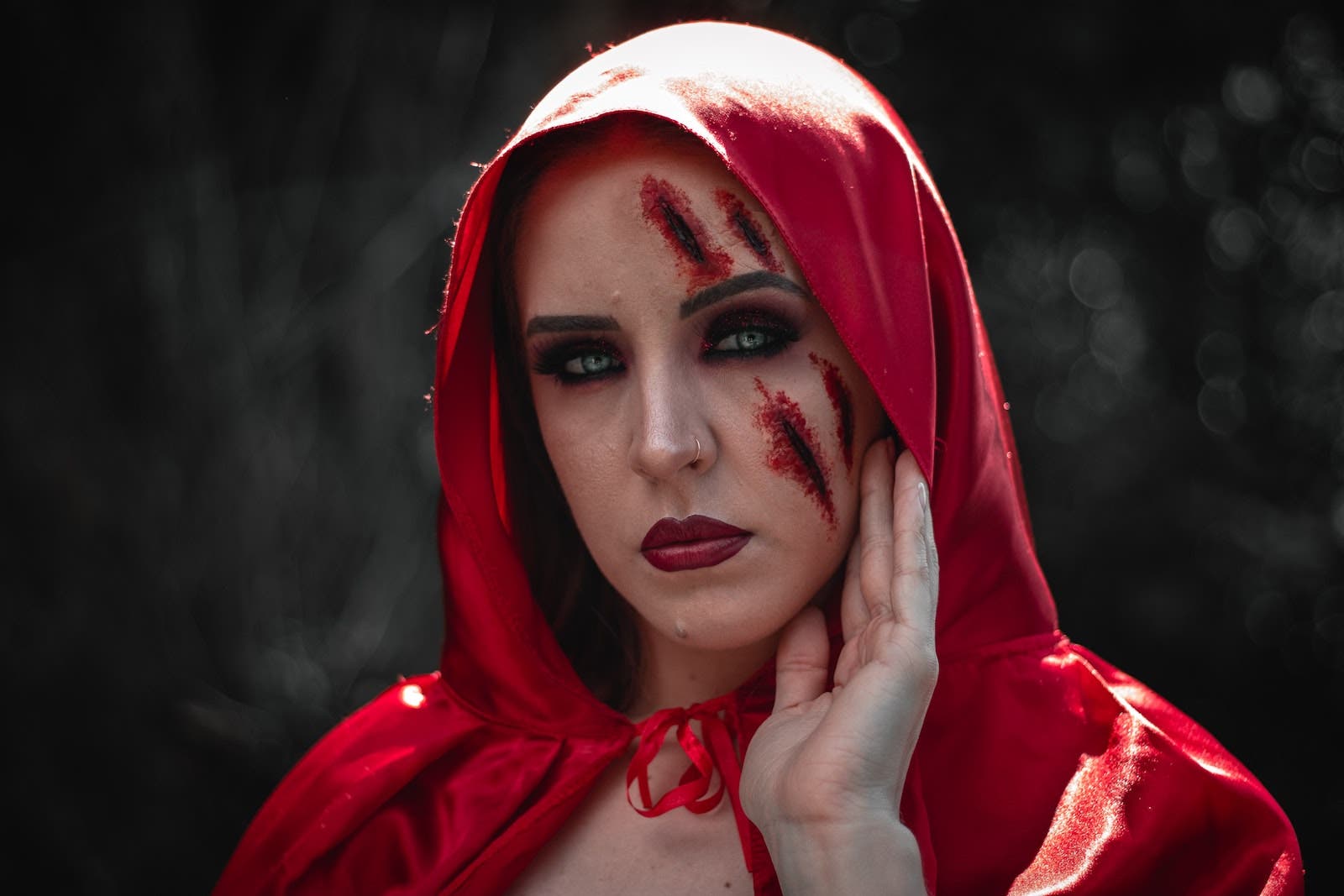 halloween photography posing