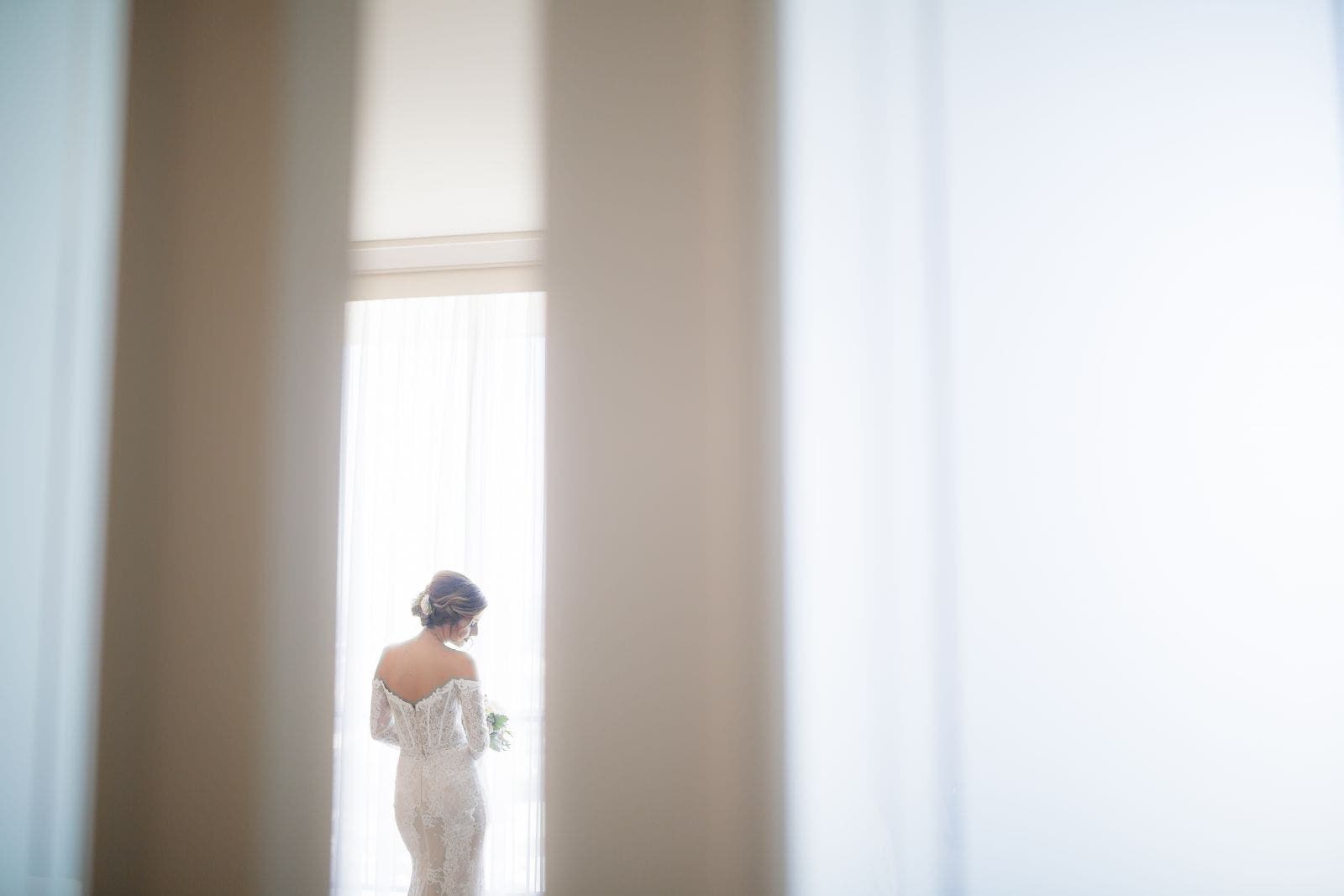 senior picture ideas with wedding example