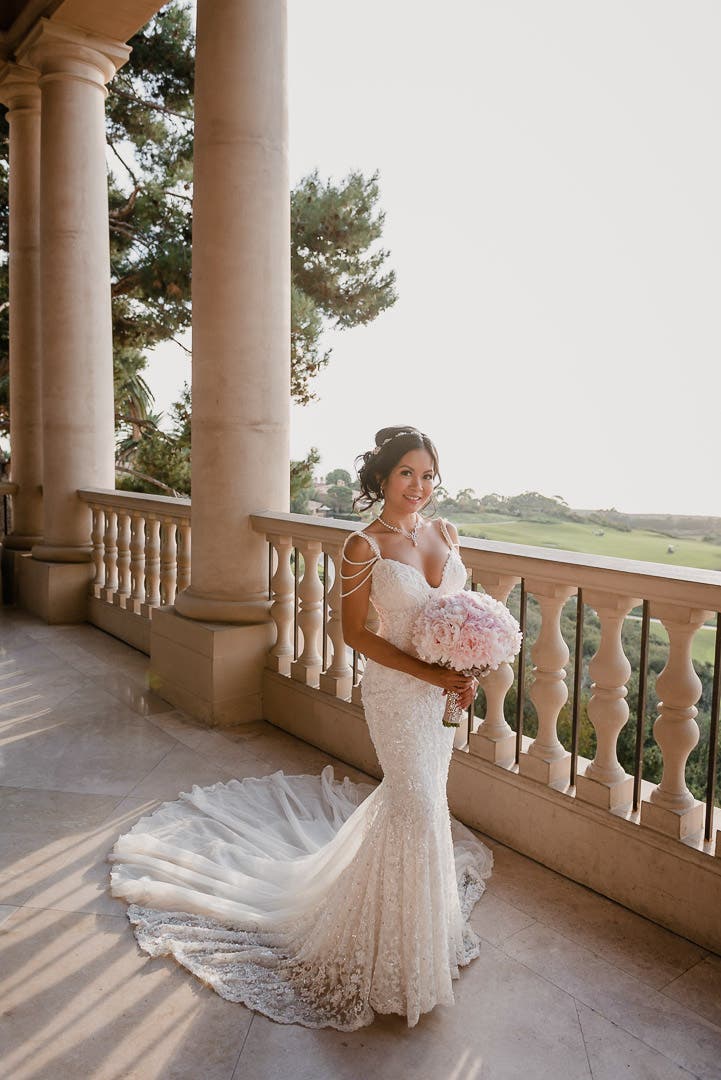 A bride stands on the balcony in hard light vs soft light