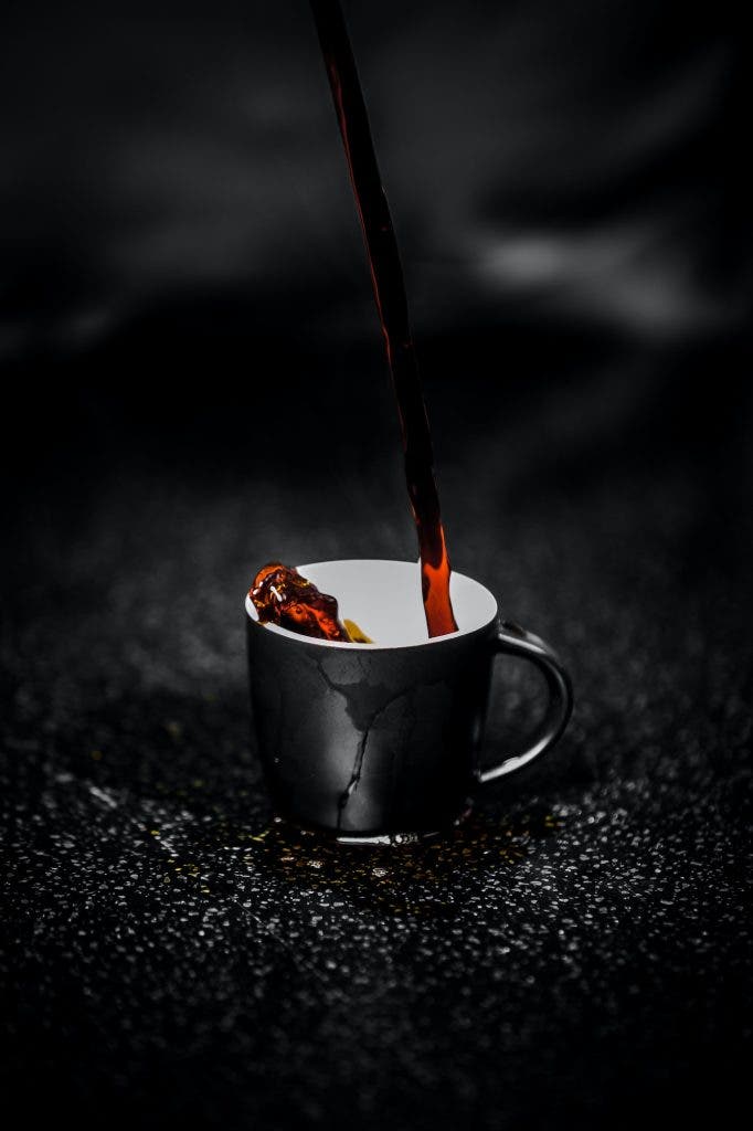 splashing coffee