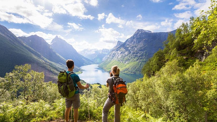 summer-hike-adobe-stock